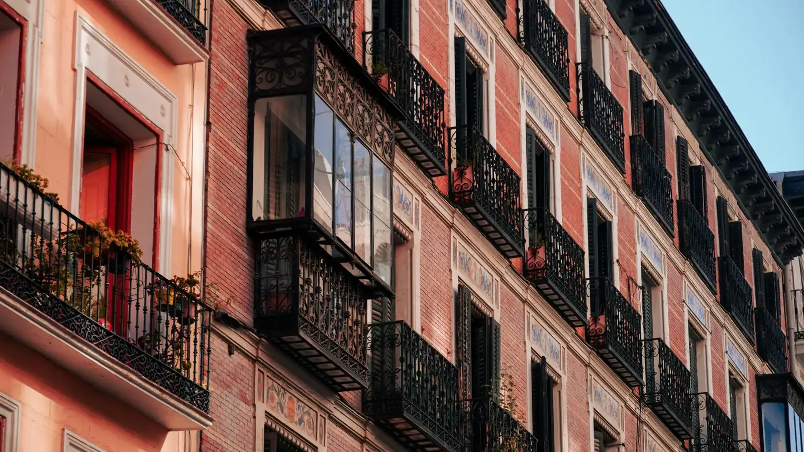 Prepared Madrid apartment ready for market